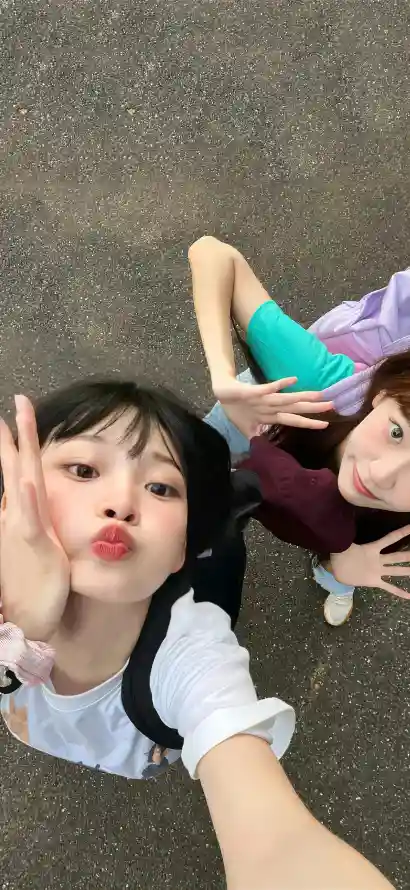 日韩国产亚洲欧美中国v_亚洲成aⅴ人片_一本无码av中文出轨人妻