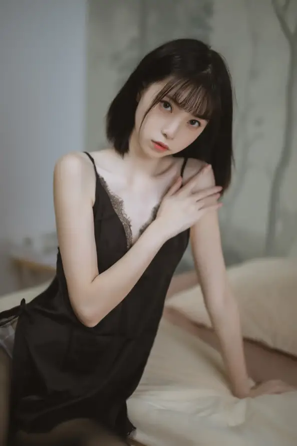 日韩国产亚洲欧美中国v_亚洲成aⅴ人片_一本无码av中文出轨人妻